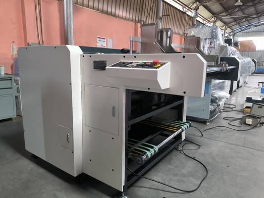 全自動 高速精度紙紙紙紙 MDF 鉄黒 30m/min 溝の機械
