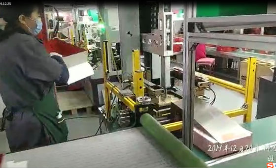 トルコの顧客の工場のための容易な操作と形作る箱のための機械を作る堅い宝石箱