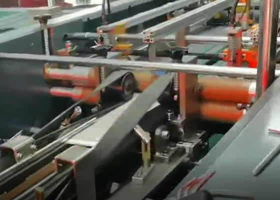 100mm-450mmの機械ワインのCigaratte箱を作る自動ハードカバーの箱