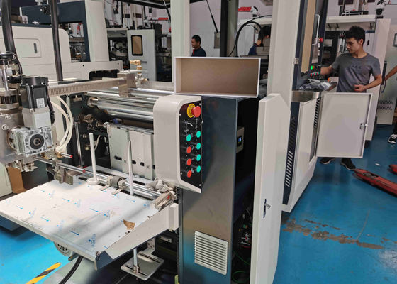 機械に最高のボール紙L550XW400mmをする40pcs/Min堅い包装箱