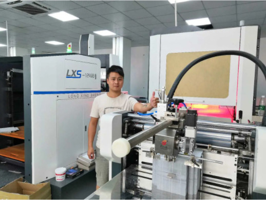 8KW暖房機械を作る50 - 350mmの長さの堅い箱